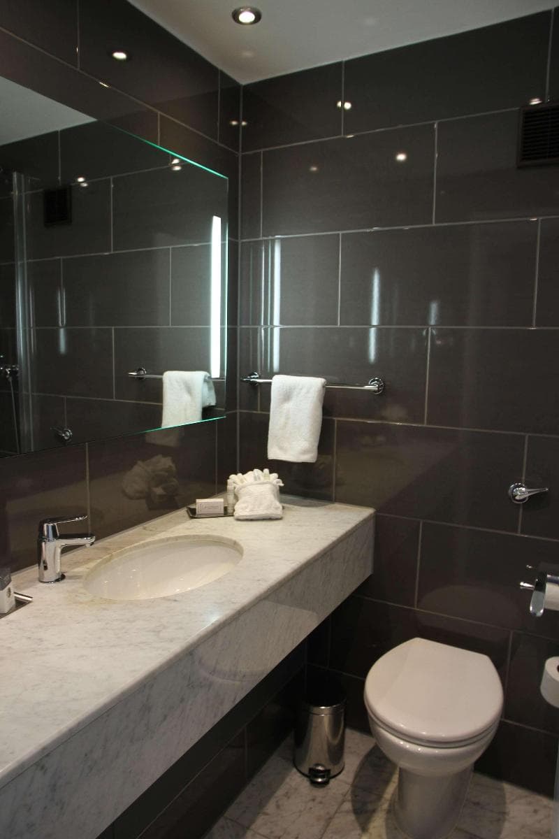 DoubleTree by Hilton Hotel Bristol City Centre 5