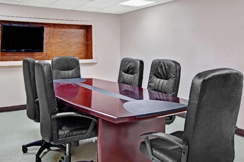 Super 8 By Wyndham Jamaica North Conduit main