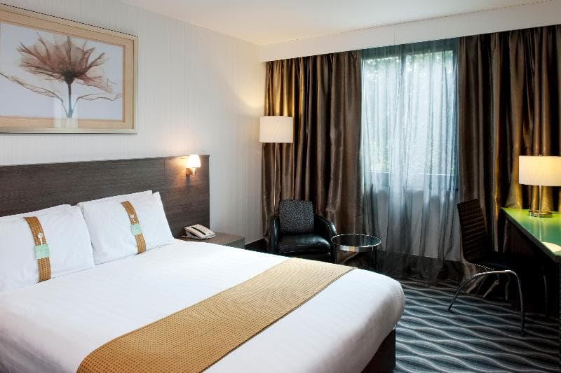Crowne Plaza London - Kingston 4