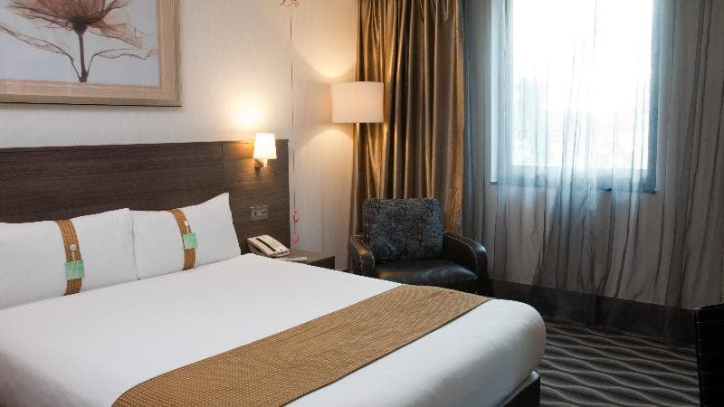 Crowne Plaza London - Kingston 5