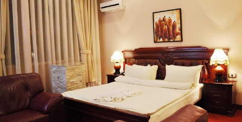 Royal Hotel&Spa Pristina 3