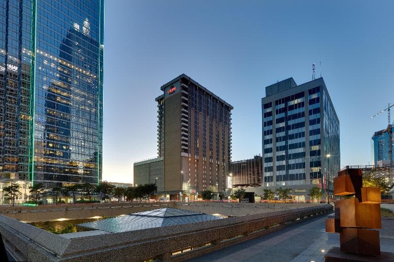 Crowne Plaza Downtown 5