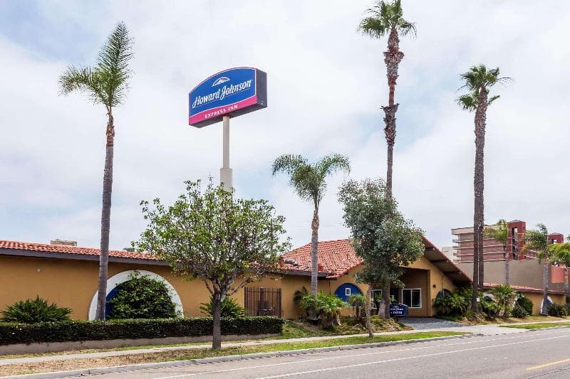 Howard Johnson By Wyndham National City/San Diego South 4
