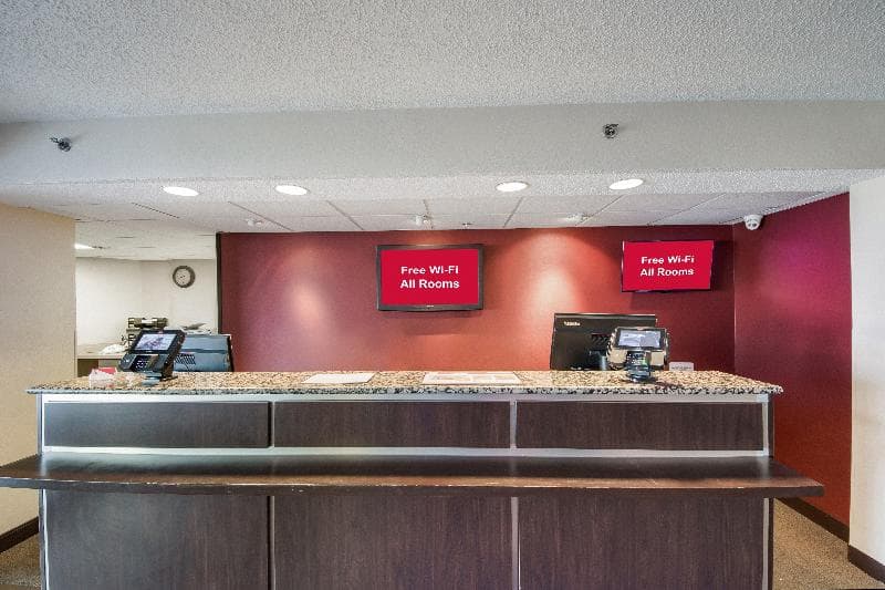 Red Roof Inn Laredo 4