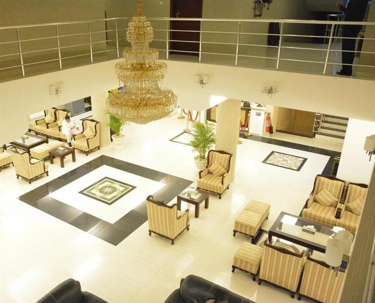 Nobila Airport Hotel main