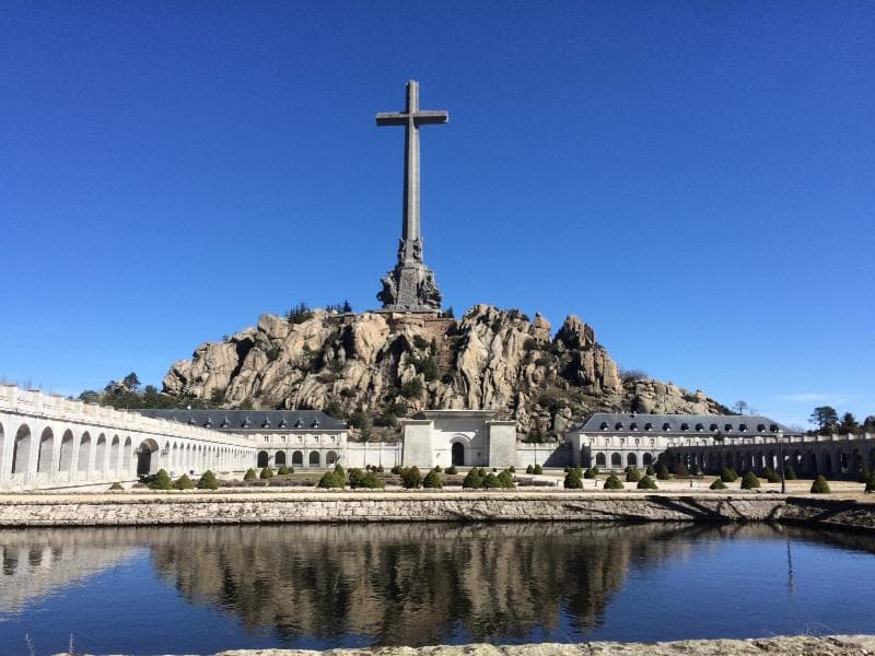 Hospedería De La Santa Cruz Del Valle De Los Caídos photo 1