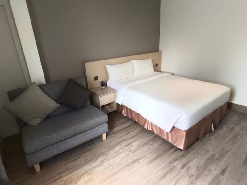 Pacific Express Hotel Central Market 4