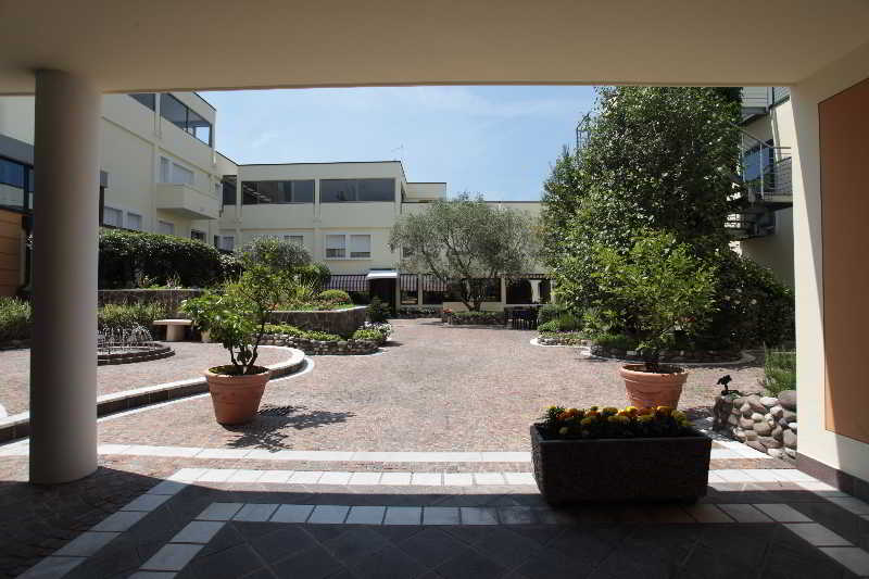 Venice Palace photo 1