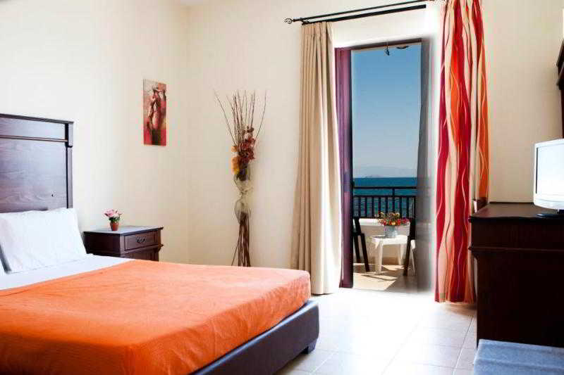 Laza Beach Inn main