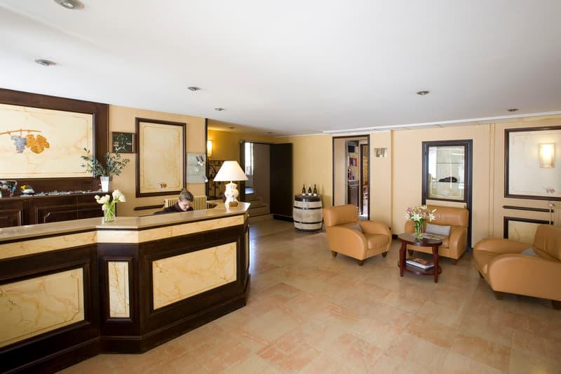 The Originals Boutique, Hotel De La Paix, Beaune (Qualys-Hotel) 4