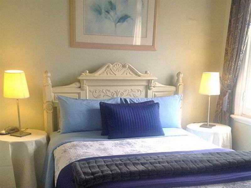 Fremantle Bed And Breakfast 5