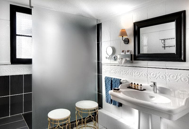 Hotel Saint-Martin - Younan Collection 5