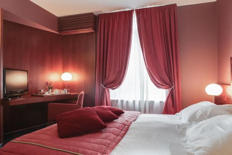 Relais D'aumale main