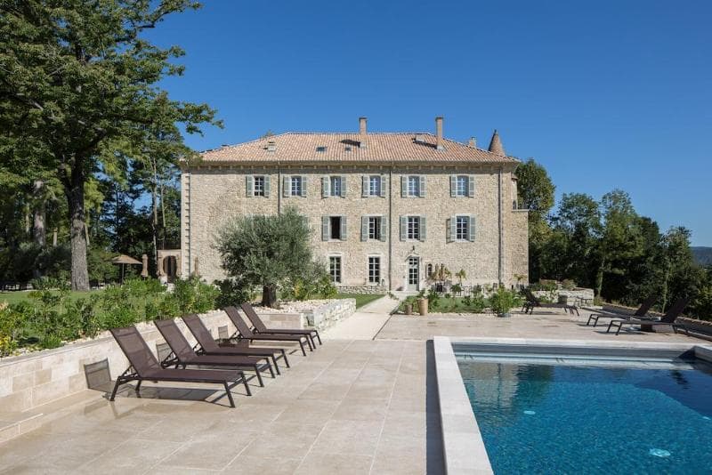 Château Les Oliviers De Salettes main