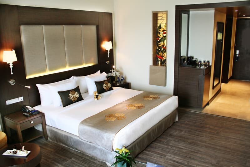 Radisson Blu Plaza Hotel Mysore 5