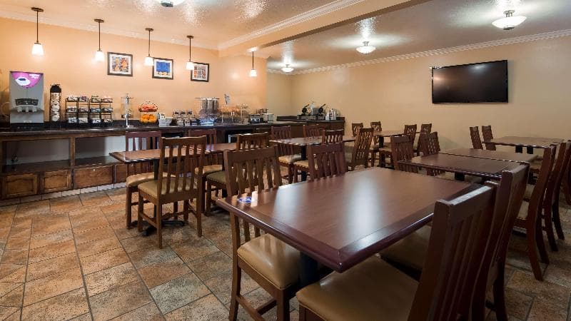 Best Western Plus Salinas Valley Inn & Suites 2
