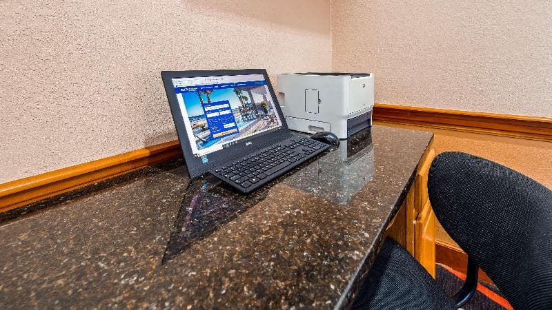 Best Western White Mountain Inn photo 1