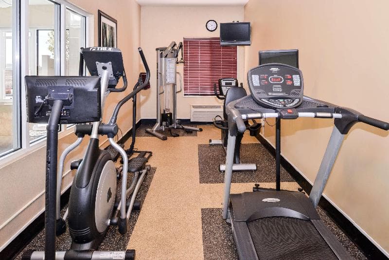 Best Western Plus Frontier Inn 2