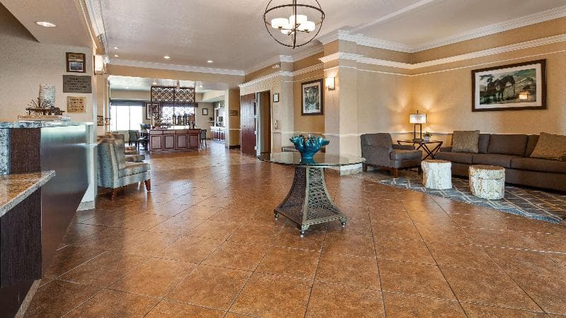 Best Western Plus Frontier Inn 5
