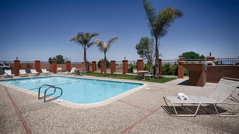 Surestay By Best Western Hollister 5