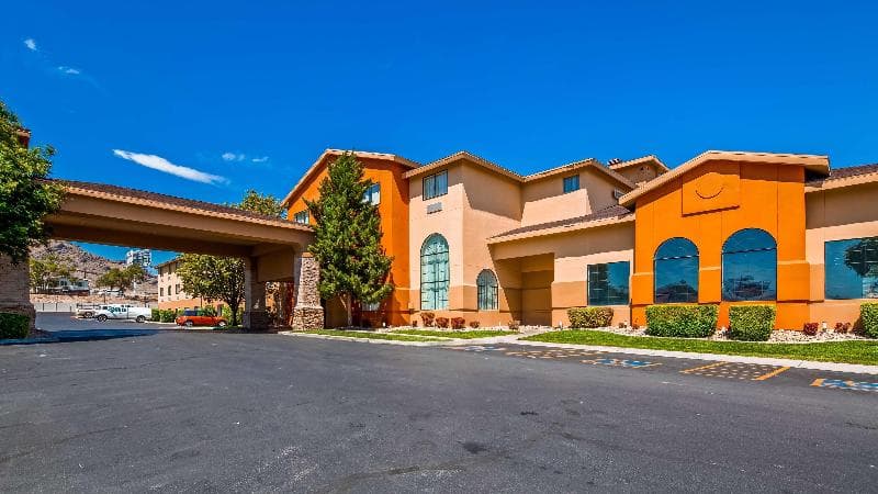 Best Western Plus Wendover Inn 2