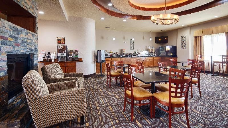 Best Western Plus Fort Worth Forest Hill Inn & Suites 3
