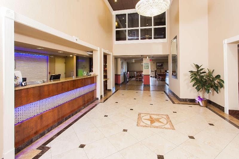 Best Western Plus Georgetown Inn & Suites 5