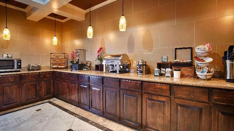 Best Western Plus Georgetown Inn & Suites 3