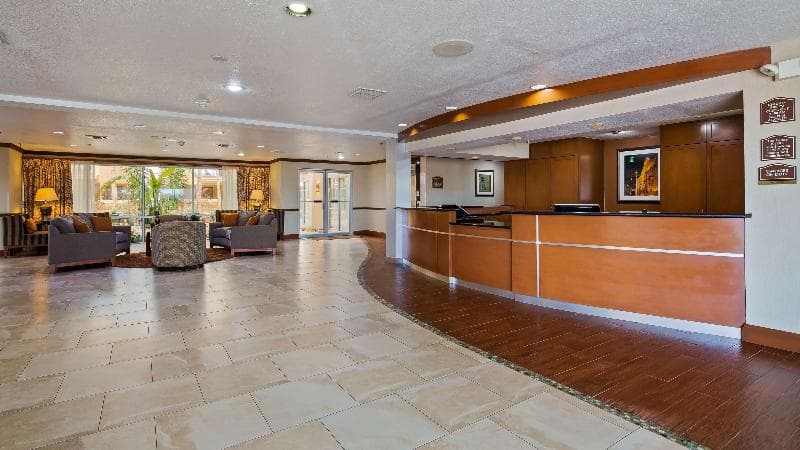 Best Western Plus Atrium Inn 3