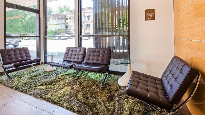 Best Western Plus Glendale 4