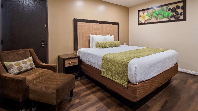 Best Western Plus Glendale 3