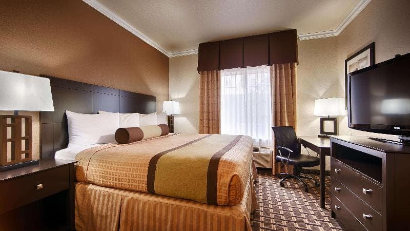 Best Western Plus Cutting Horse Inn & Suites 4