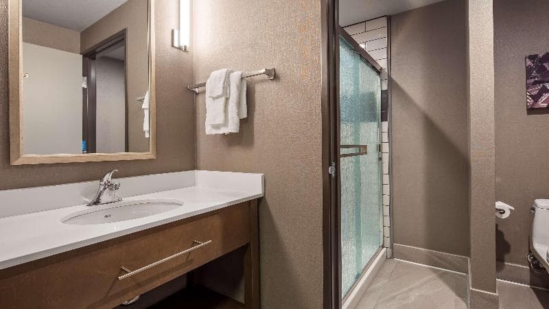 Best Western Plus West Covina Inn 5