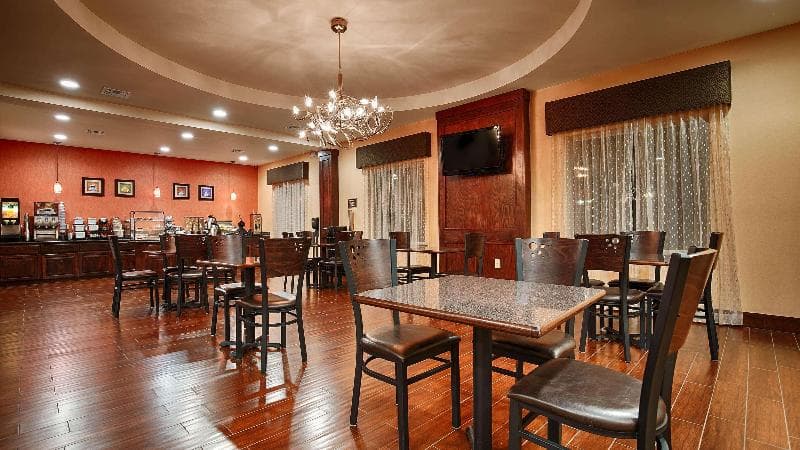 Best Western Plus Goliad Inn & Suites 3