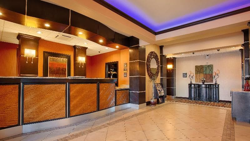 Best Western Plus Midland Suites 4