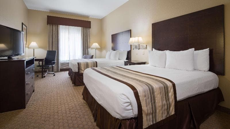 Best Western Oasis Inn 4