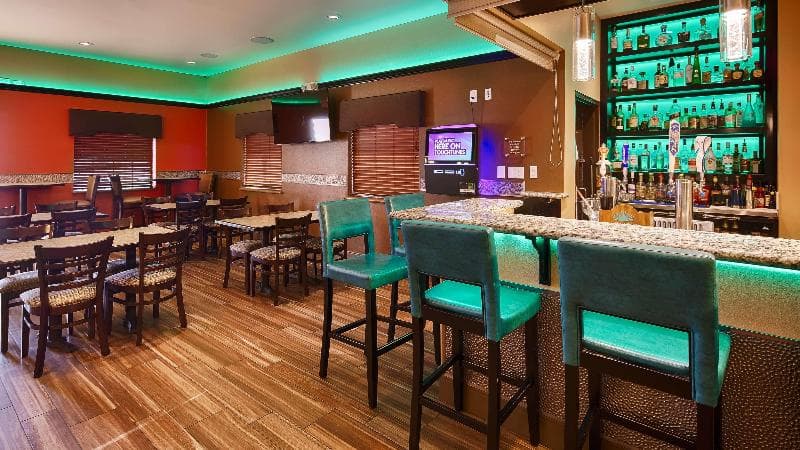 Best Western Plus Edinburg Inn & Suites 2