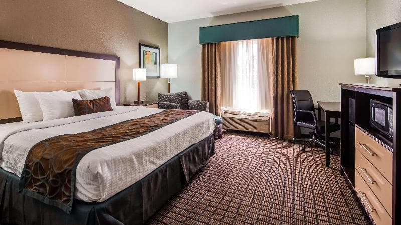 Best Western Plus Magee Inn and Suites 4