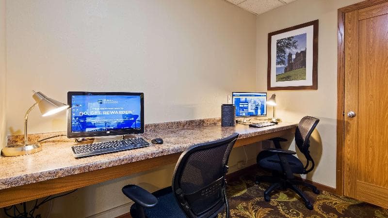Duluth Inn & Suites Near Spirit Mountain photo 1