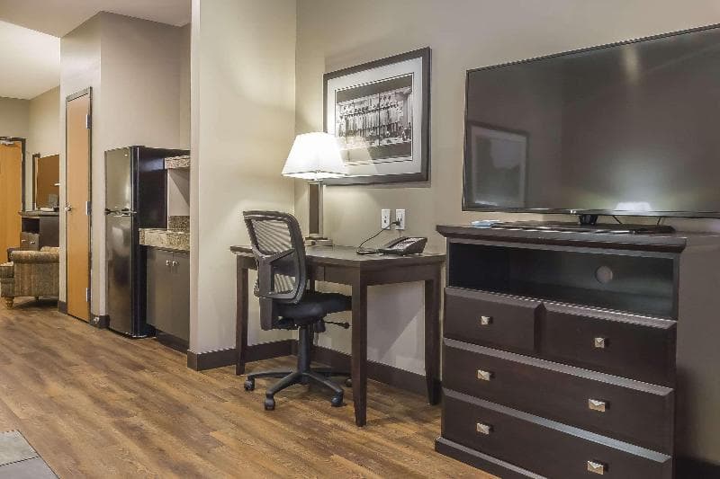 Quality Inn & Suites Saskatoon 4