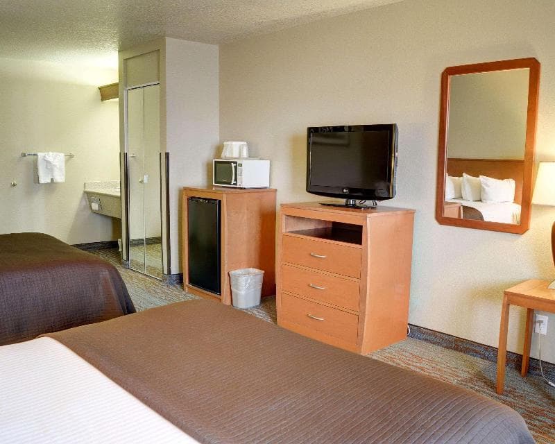 Quality Inn Madras 4