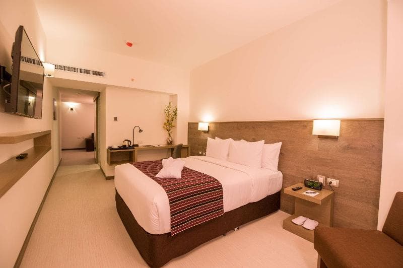 Best Western Posada Royale Hotel & Suites 5