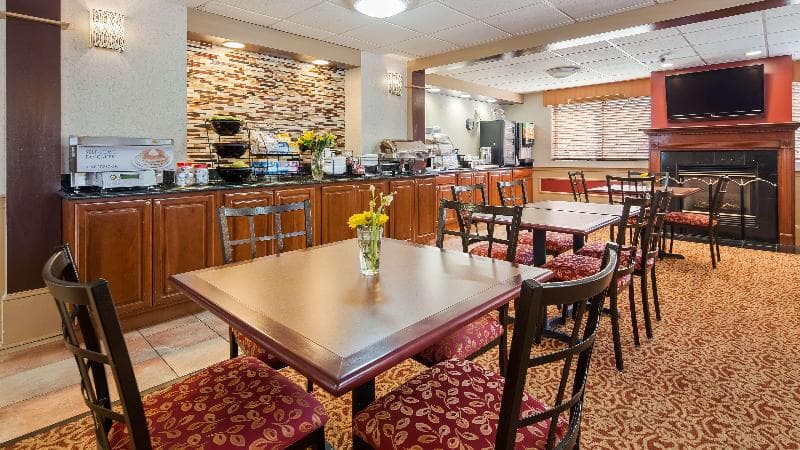 Best Western Plus The Inn at Sharon/Foxboro 3