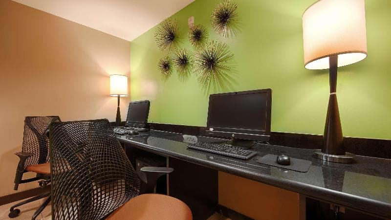 Best Western Plus College Park Hotel photo 1