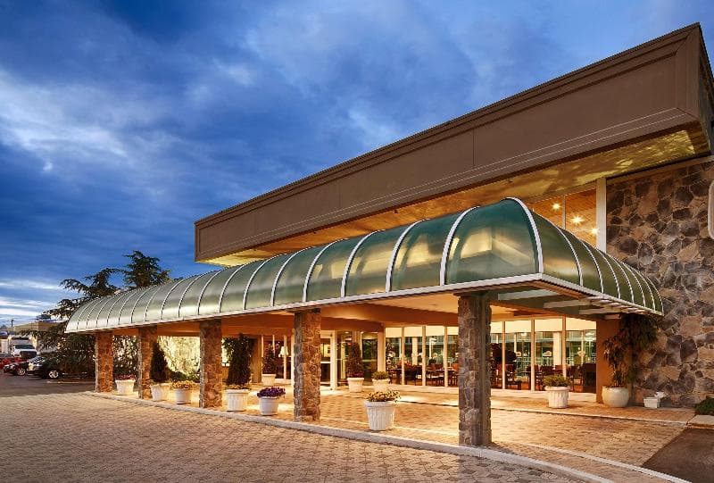 Best Western Plus Ottawa Kanata Hotel & Conference Centre 3