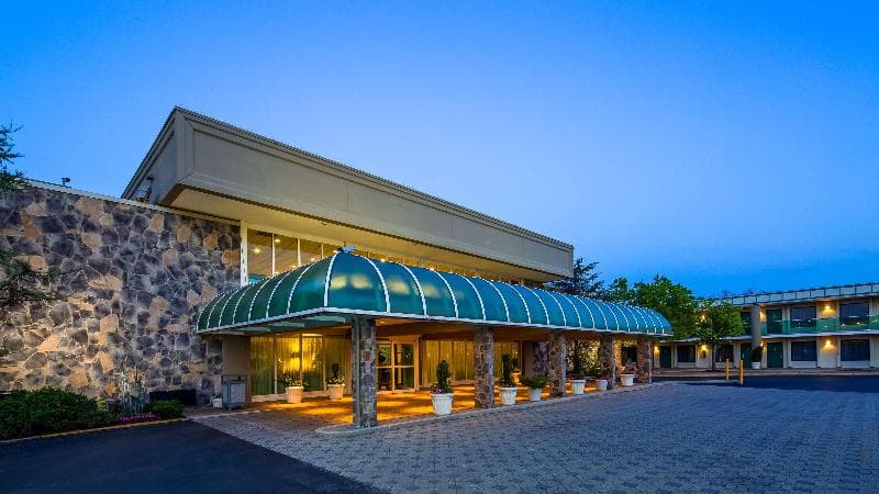 Best Western Plus Ottawa Kanata Hotel & Conference Centre 4