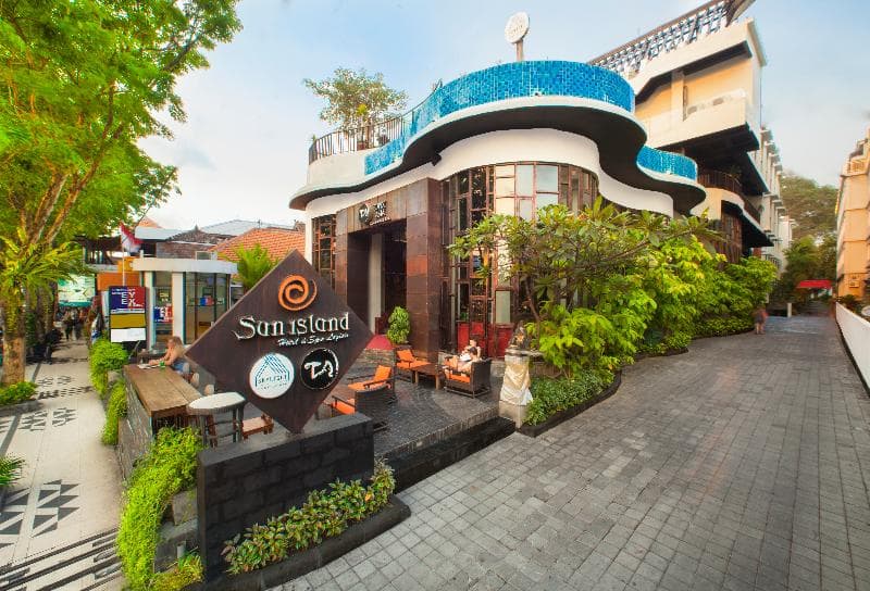 Sun Island Hotel & Spa Legian photo 1