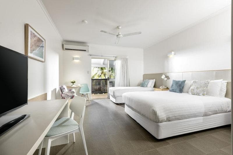 Mangrove Hotel photo 1