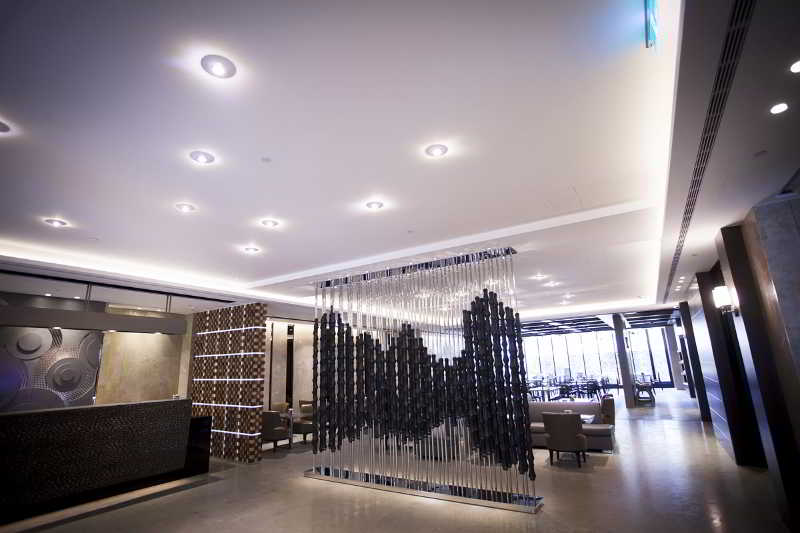 Royal Group Hotel Minghua Branch 5