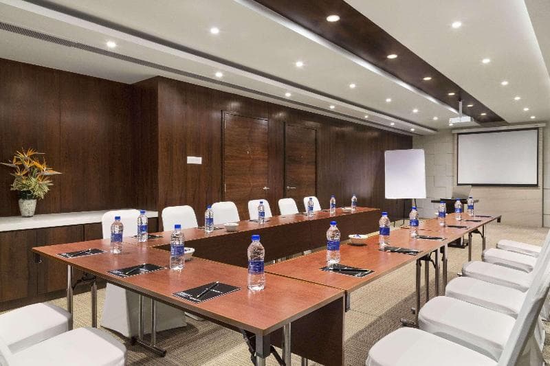 Ramada Encore By Wyndham Bangalore Domlur 3
